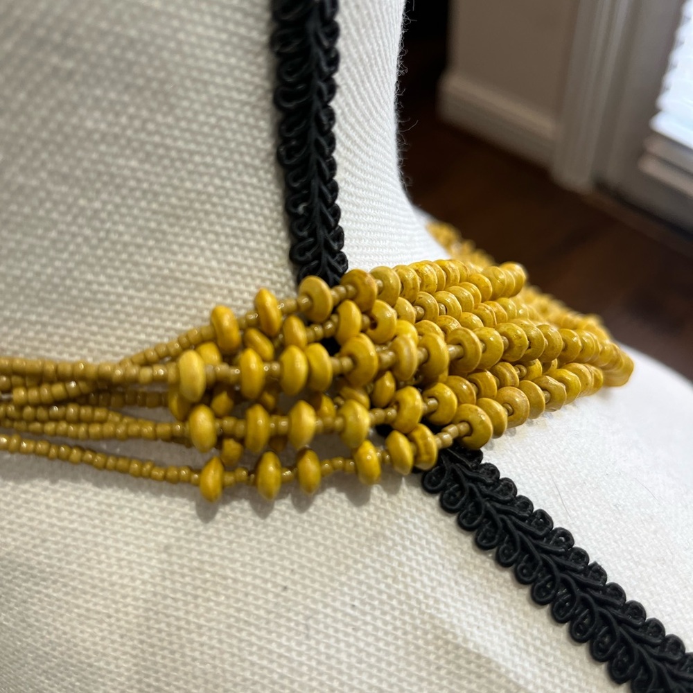 Statement Necklace - Picture 5 of 9